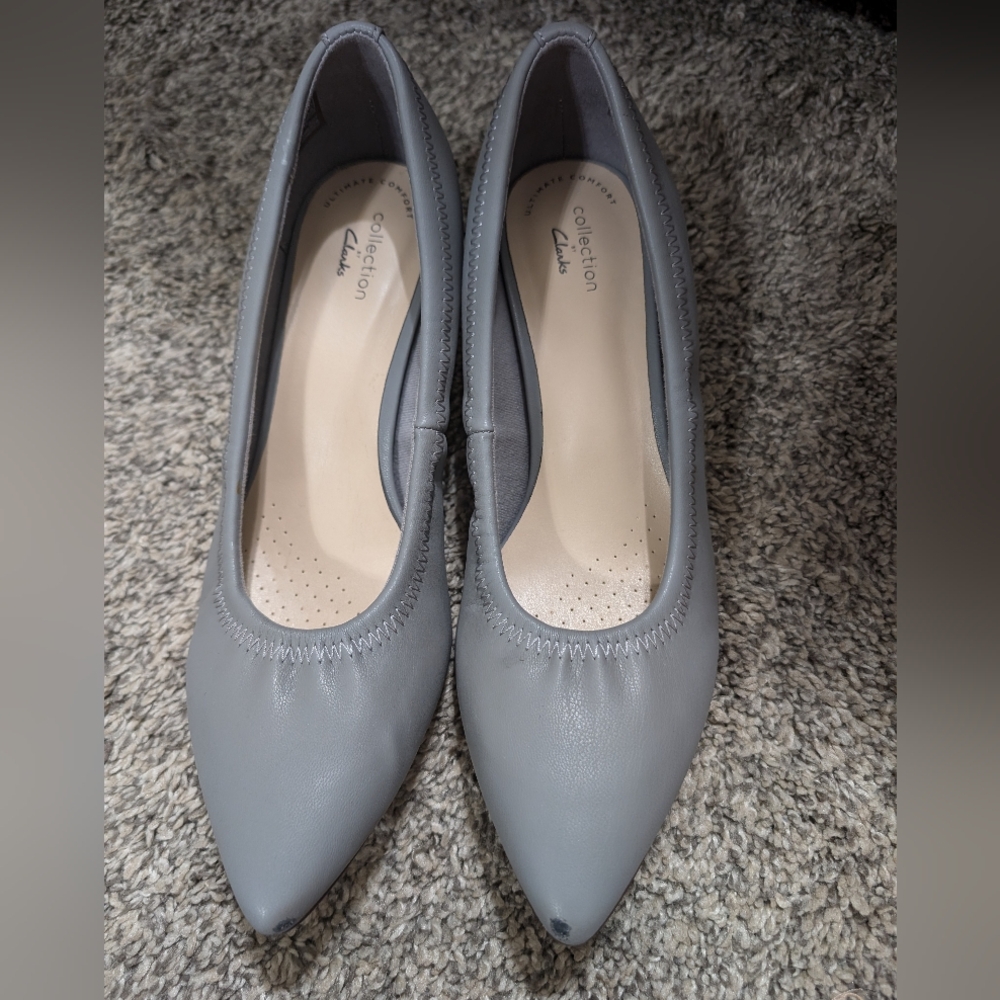 Gray heels